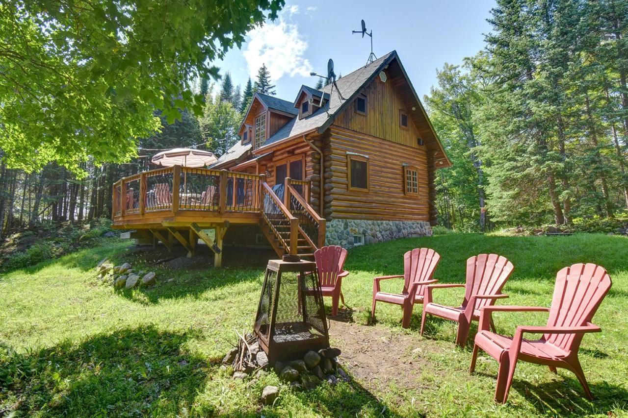 Family & Pets Private Log Home 6 Person Remote Work Breathtaking Mountain Views ลัค-ซุแปร์ริเออร์ ภายนอก รูปภาพ